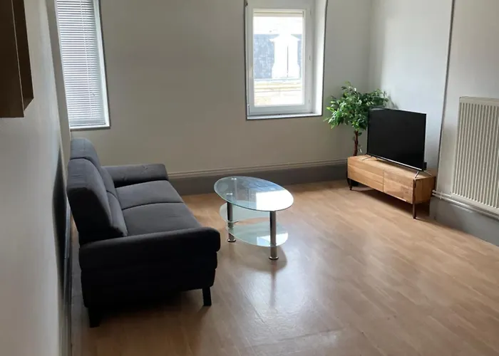 Bel Appartement 2 Chambres N11
